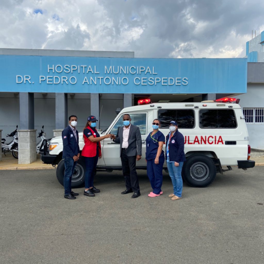 Read more about the article SNS coloca ambulancia en Hospital Dr. Pedro Antonio Céspedes