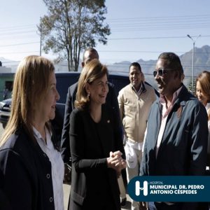 Read more about the article Visita de la vicepresidenta Raquel Peña a nuestro hospital